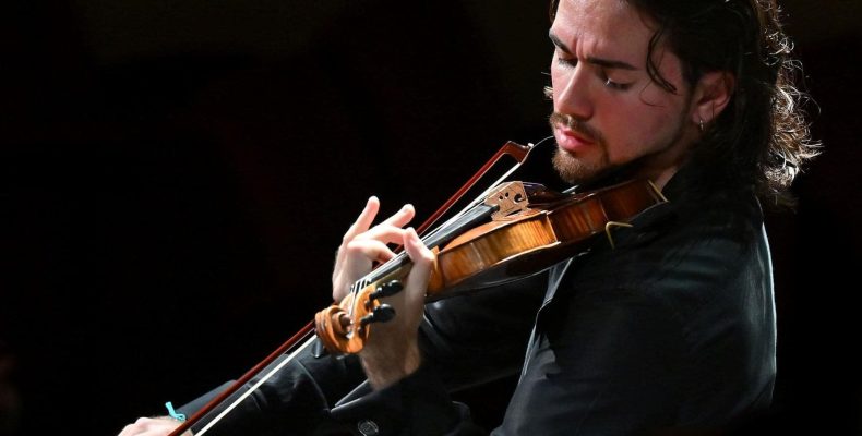 Premiado violinista italiano se apresenta em Curitiba